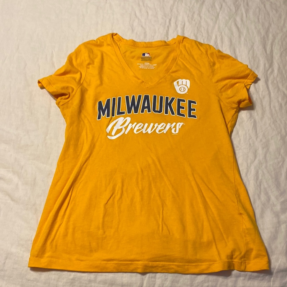 New Milwaukee Brewers T-shirt